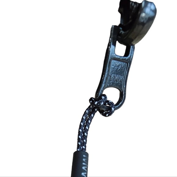 IVIVVA LULULEMON WHEREVER YOU GO QUILTED REVERSIBLE BLACK CREW SWEATSHIRT sz 14 - Picture 3 of 12